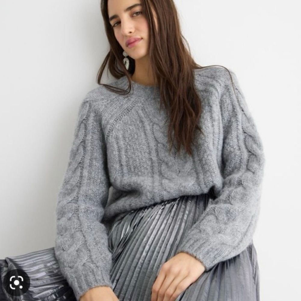 J Crew Cable Knit Gray Crewneck Wool Angora Sweater Size Small